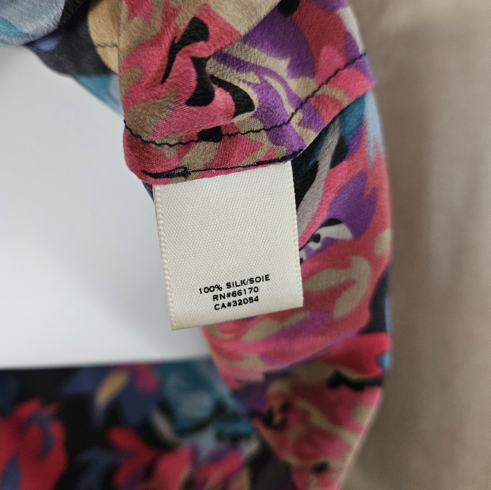 NWOT Anthropologie Moulinette Soeurs pink purple red blue floral silk top 2 - Picture 7 of 7